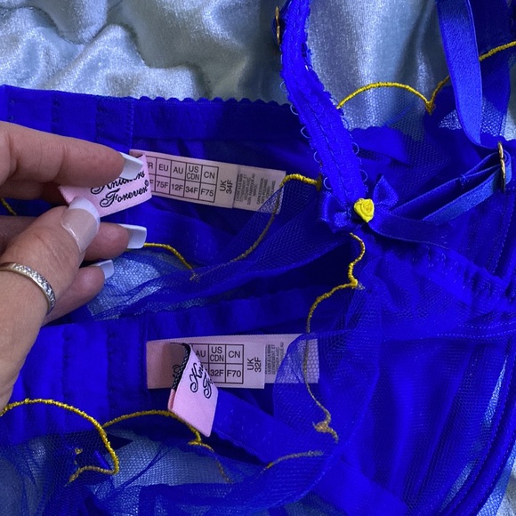 Purchased at AG Brickell - Picture 2 of 2